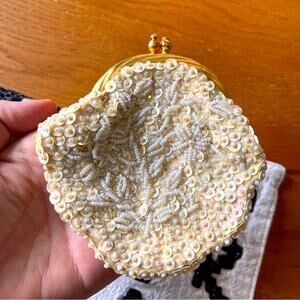 Vintage Cream Beaded Change Coin Purse Mini bag Hong Kong